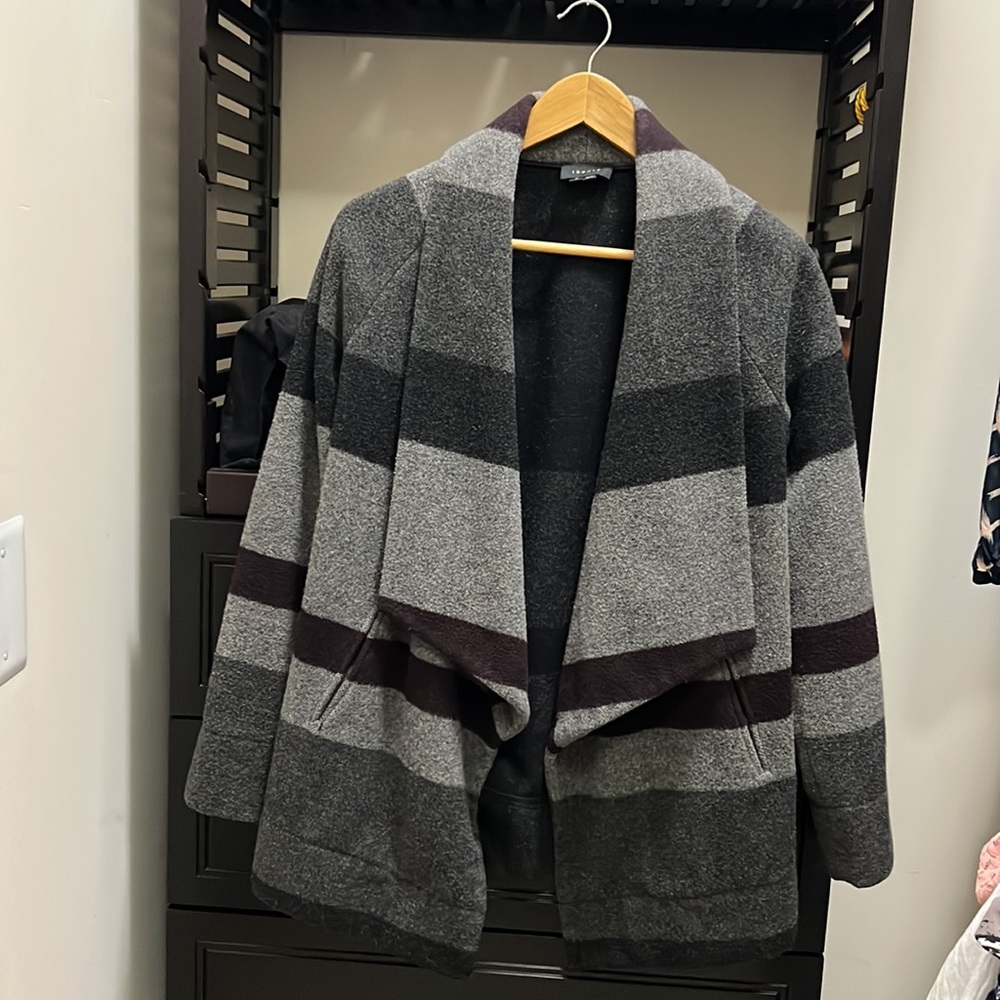 Theory wool blend jacket, 70% wool , size p